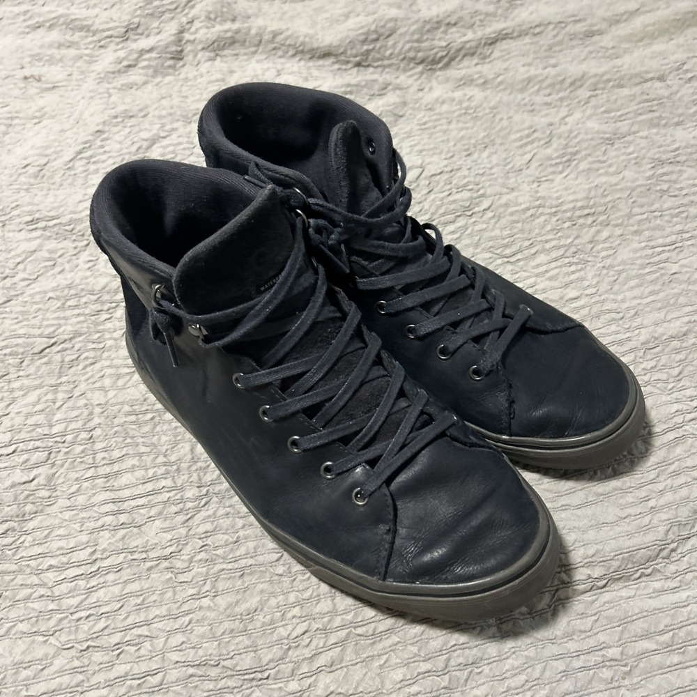 UGG Men's Hoyt II WP Sneaker Black Leather Suede Waterproof Size 10.5